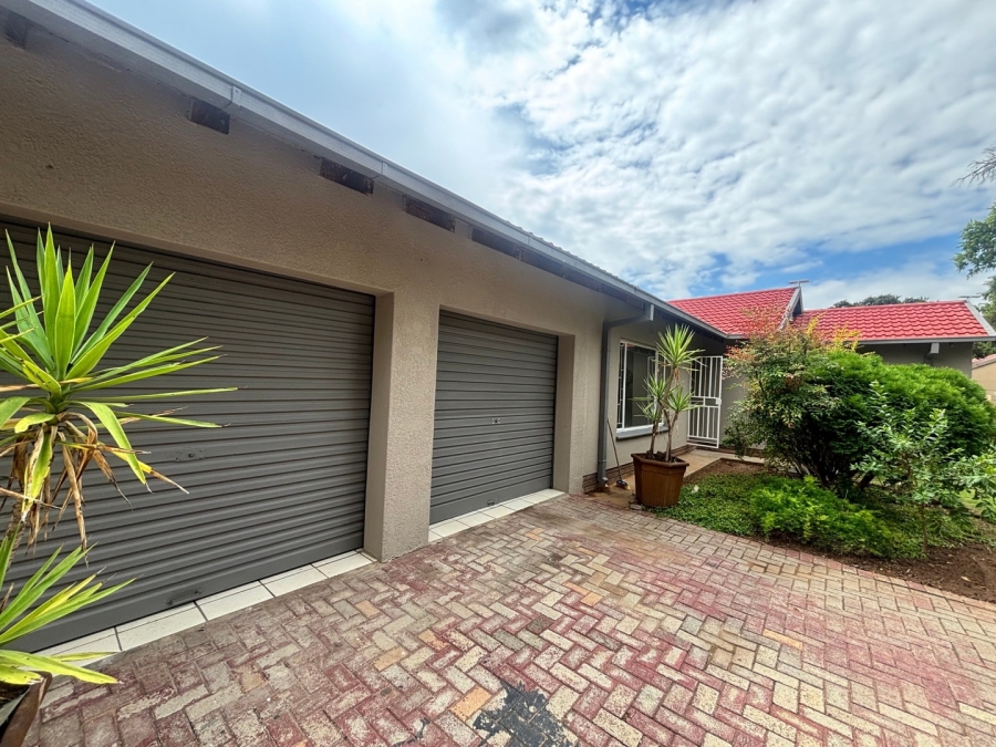 3 Bedroom Property for Sale in La Hoff North West